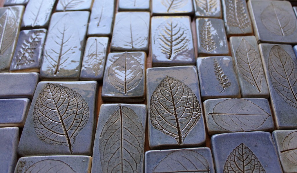 How to Mosaic and make beautiful objects for home and garden Outdoor Garden Table