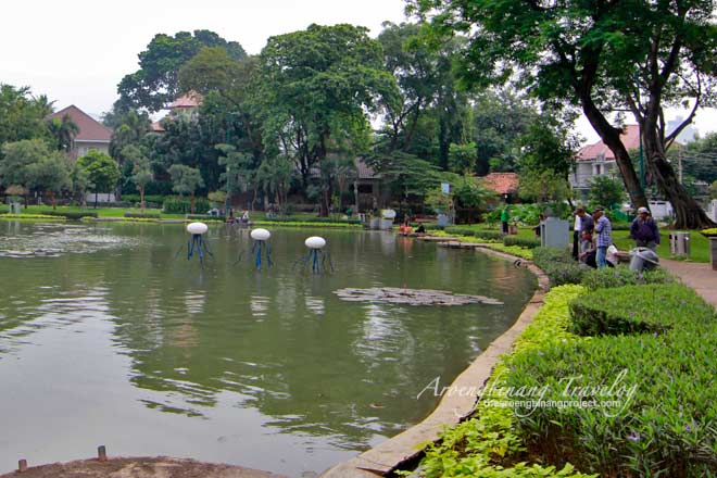 taman situ lembang central jakarta