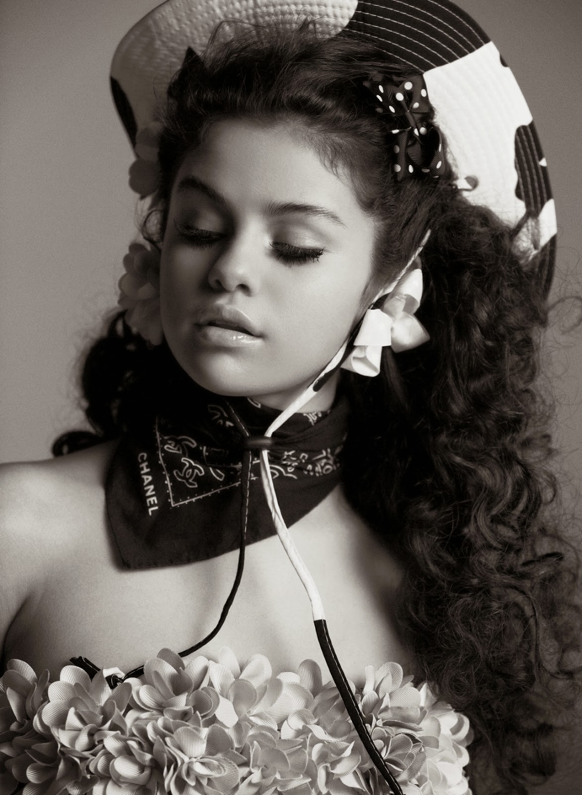 Flawless And Beautiful: Selena Gomez – V magazine Spring 2015