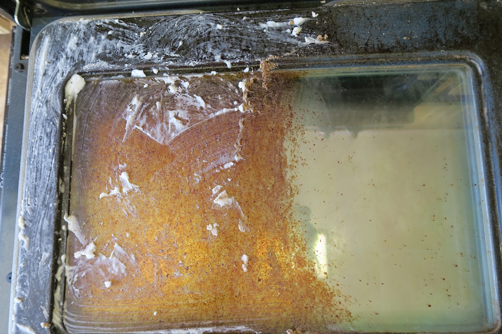 How to Clean Your Oven Naturally NESHEAHOLIC