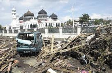 GEMPA BUMI DAN TSUNAMI ACEH, KISAH KELAM DI UJUNG TAHUN. ~ JURNAL KAKI 5