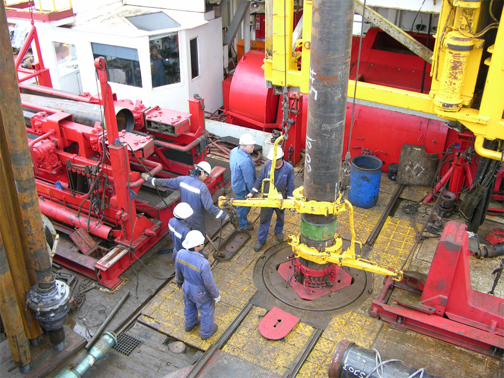 Casing running installation patterns Drilling Manual