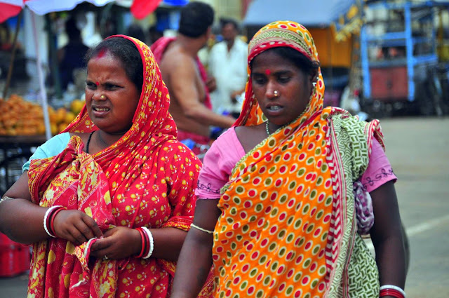 Puri temple Orissa Odisha Street Photography colorful Incredible India local women