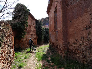 Calle principal de Pardos Calle principal de Pardos
