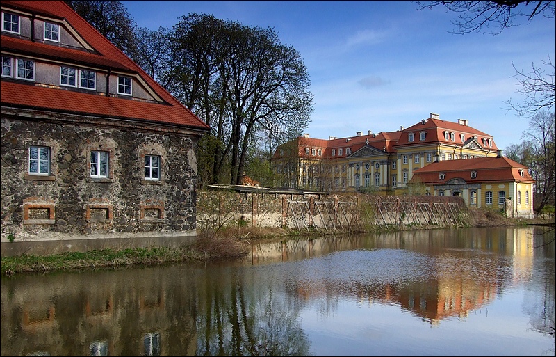 Moje piękne miejsca...: Radomierzyce - pałac