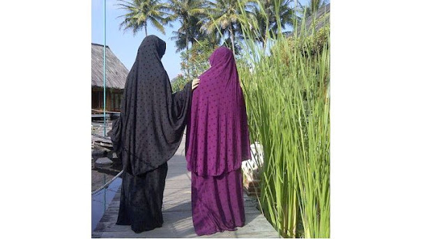 Jika Yang Pakai Jilbab Besar Ditanya Aliran Apa, Terus Yang Tidak Berjilbab Islam Apa?