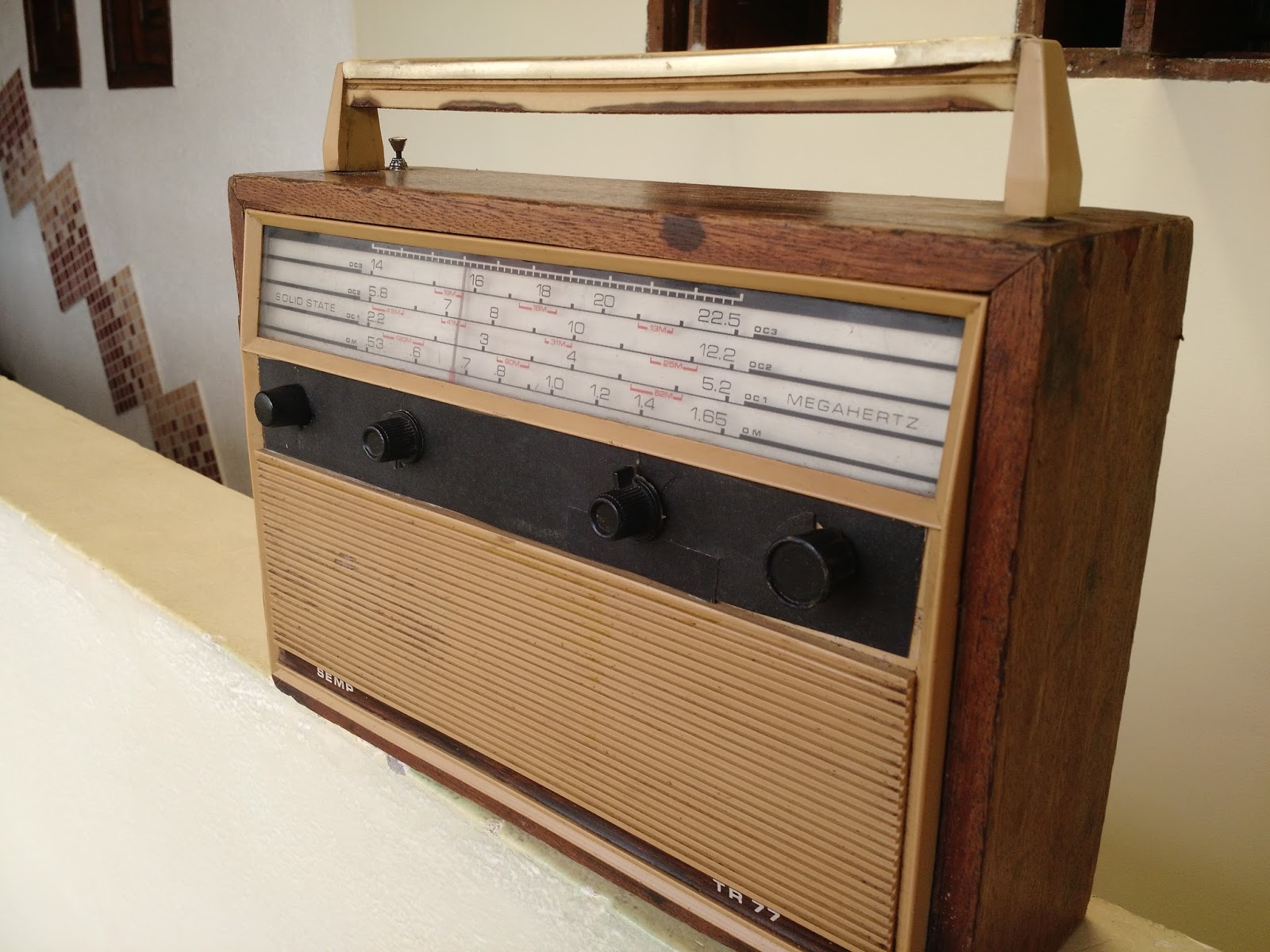 Acervo Museu do Rádio de Serrinha Bahia Fazemos Exposições Itinerantes. RADIO 4 FAIXAS SEMP Acervo Museu do Rádio de Serrinha Bahia Fazemos Exposições Itinerantes. RADIO 4 FAIXAS SEMP