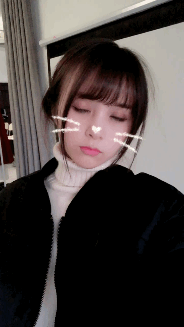 Extremely cute and sexy moments of Xia Mei Jiang (夏 美 酱) (39 gifs) photo 2-5