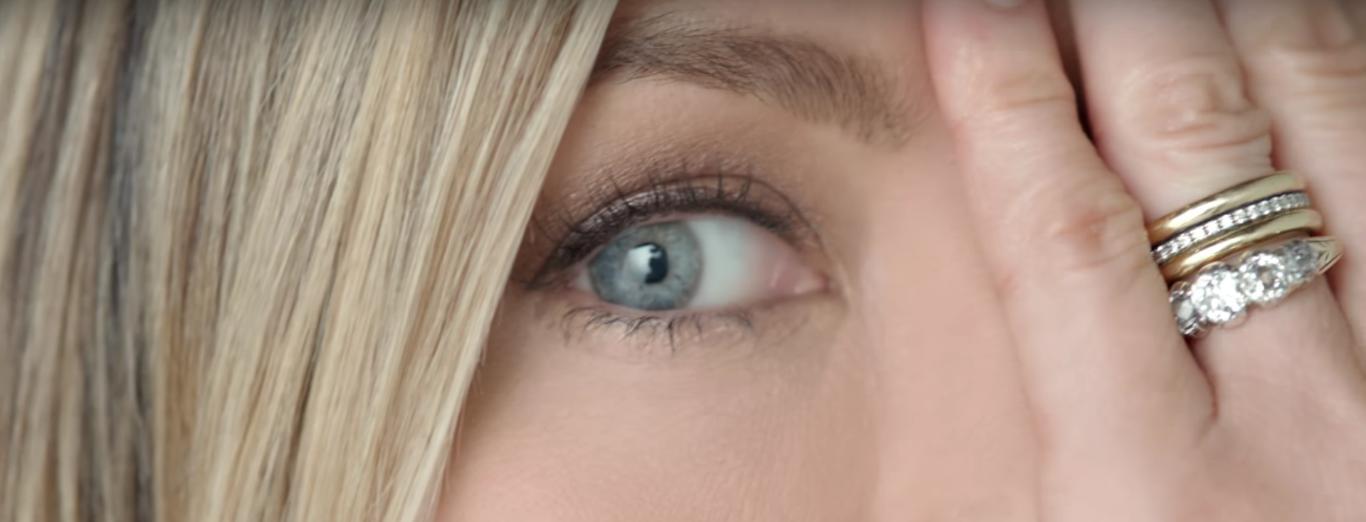 Novos anúncios para a eyelove Jennifer Aniston Brasil