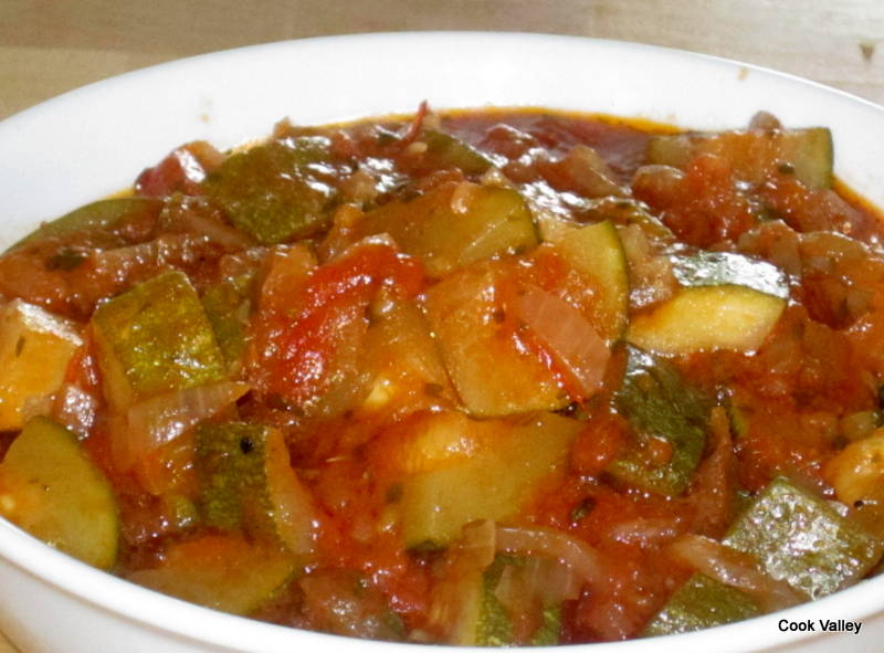 - tanker om mad: Tilbehør til indisk menu: Squash i tomat og koriander