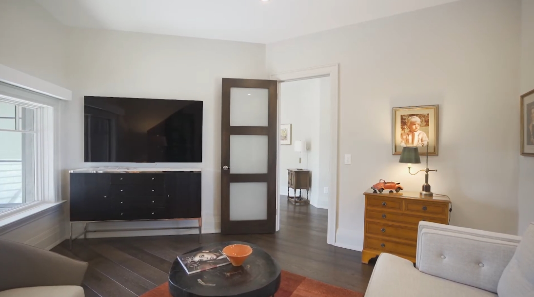 28 Interior Design Photos vs. 101 Georgian Bay Ln, The Blue Mountains, ON