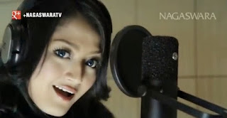 LIRIK LAGU "MELANGGAR HUKUM" SITI BADRIAH - DANGDUTINDO