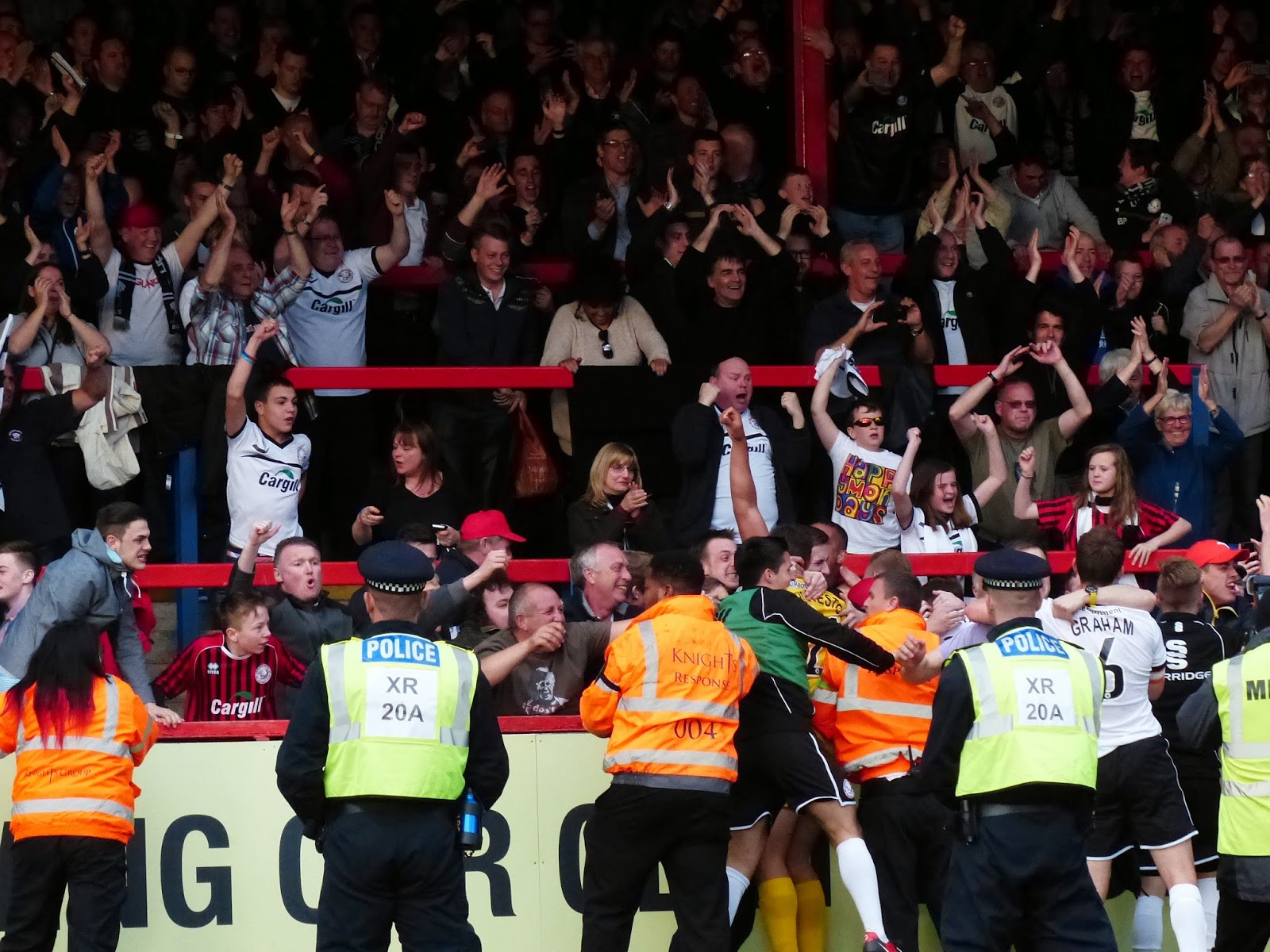 Bulls News Selection Of Hereford United Celebration Pictures