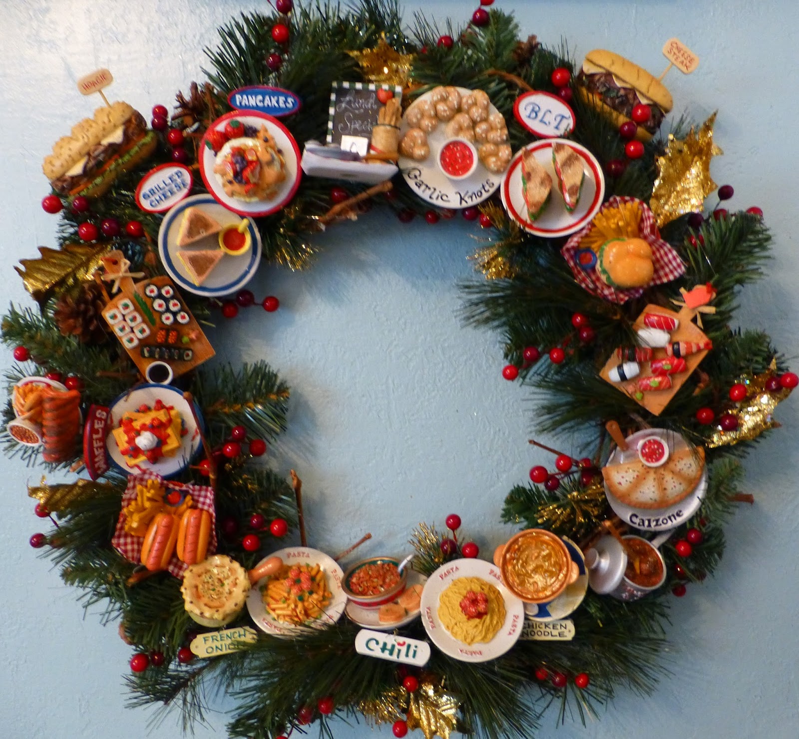 Damsel Quilts &amp; Crafts: Holiday Wreaths