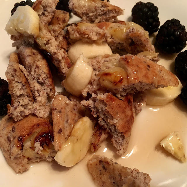 Della Favorite Almond, Banana, and Flax Pancakes