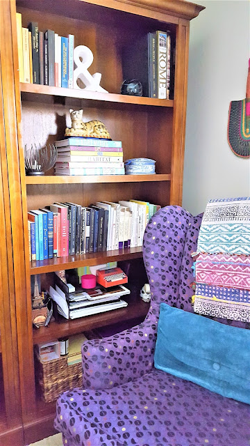 Back to bookshelf styling school for Boho Susan - bookshelf section 3 www.BoHoHome.com @bohosusan