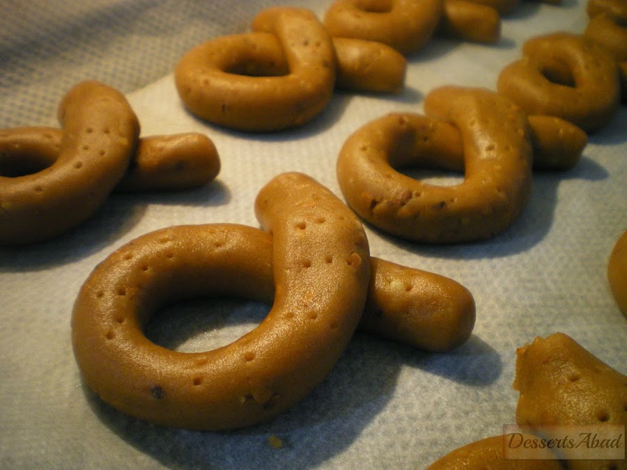 Rosquillas de anís glaseadas (Preparadas para hornear)