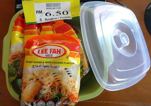 Beli Lee Fah Mee dapat PERCUMA bekas container, Lee Fah Mee Percuma bekas container Harga: RM6.50 Mi segera perencah ayam Lee Fah Mee