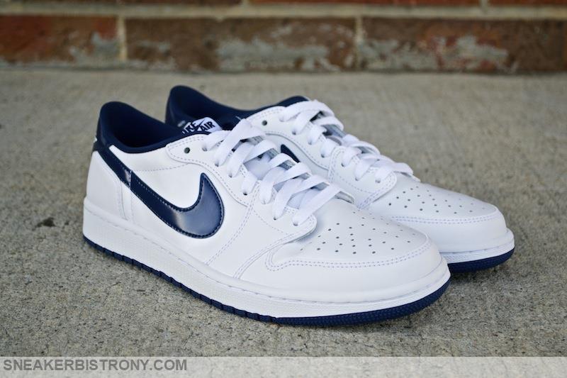 navy blue jordan 1 low