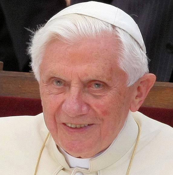 Risultati immagini per Benedetto XVI bello