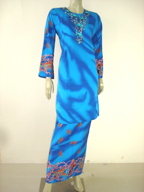  Baju  Kurung  Batik  batik  pesona anggun baju  kurung  batik 