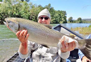 Rogue-river-salmon-fishing