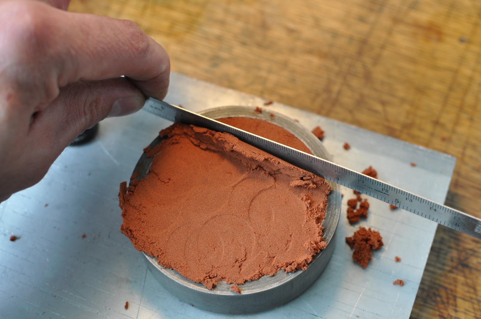 handverker-sand-casting-using-a-3d-print-as-a-pattern-for-casting-in