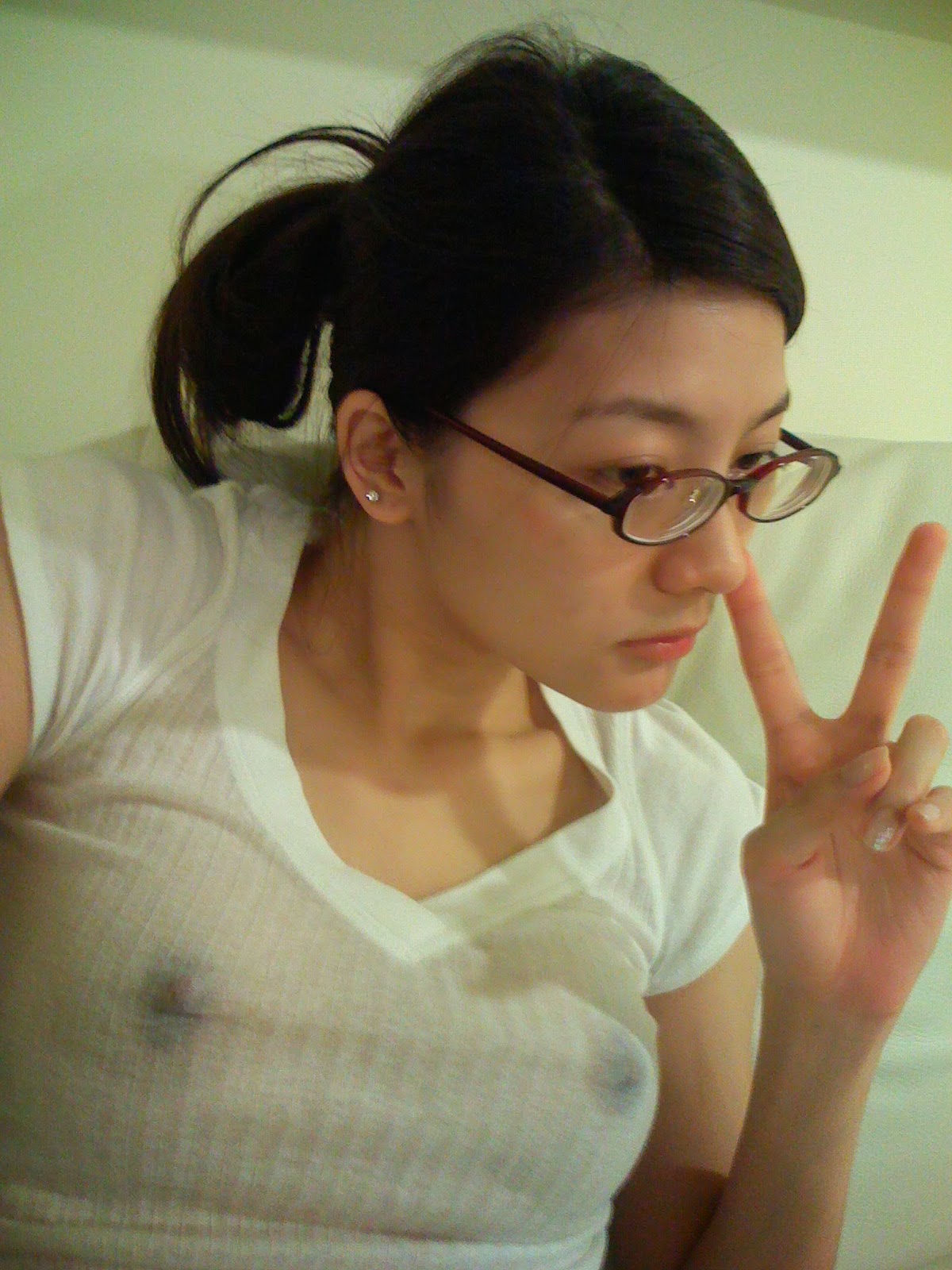 nude-photos-maggie-wu-idiot-sun-of-an-asshole-lyrics