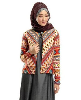 Contoh baju batik kombinasi blazer wanita muslimah Contoh baju batik kombinasi blazer wanita muslimah