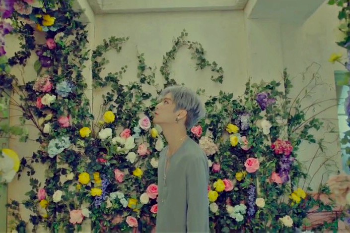 AsiaPlayList: K-pop MVs With Floral Aesthetic