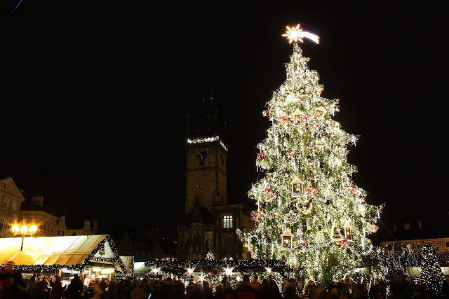 Christmas markets in Prague. Tips where to go so you see the less famous ones but equally as beautiful ones.