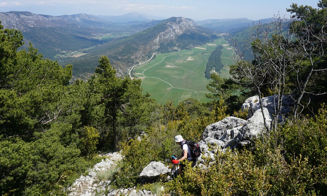 Descending from the summit of Bauroux