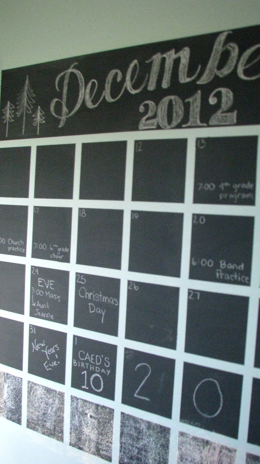 two-blue-houses-diy-chalkboard-wall-calendar