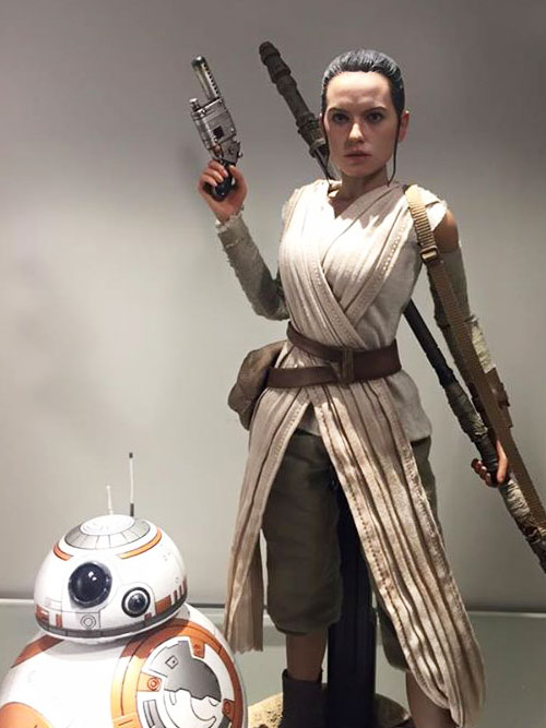hot toys rey and bb8