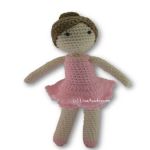 http://www.crochet-patterns-free.com/2017/05/easy-crochet-doll-hair-ballerina-bun.html#more