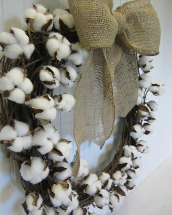 Le Frufrù: Ghirlanda con i fiori di cotone