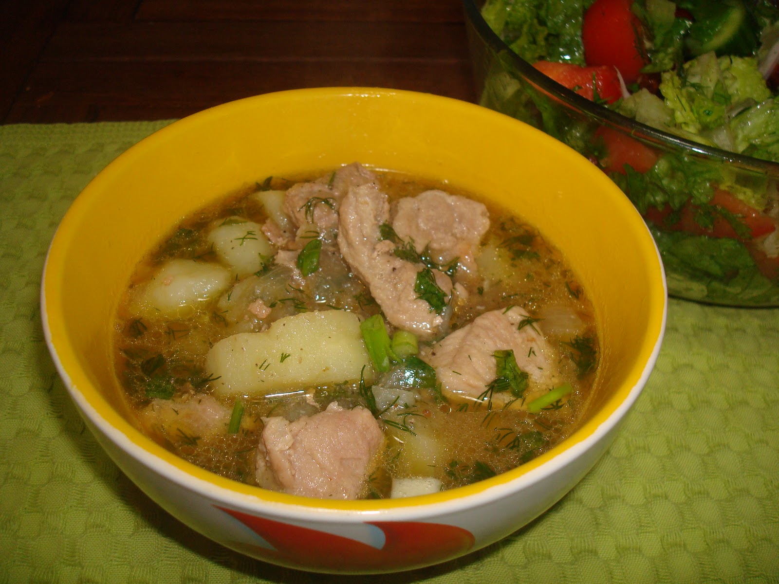 Картошка со свининой в бульоне