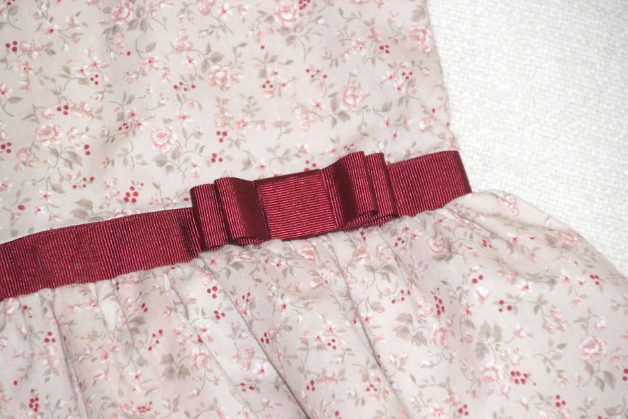 DIY Costura: Vestido de niña con cintura baja (patrón molde gratis)