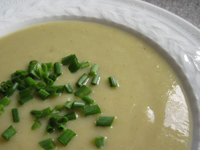 slow cooker potato leek soup with spinach
