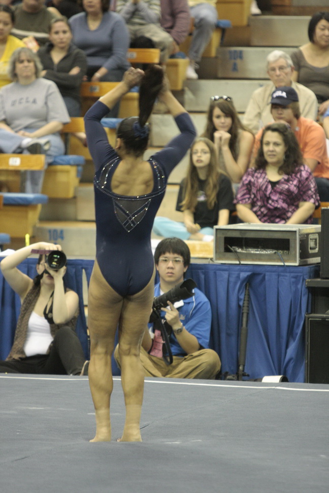 Her Calves Muscle Legs Gymnasts With Large Shapely