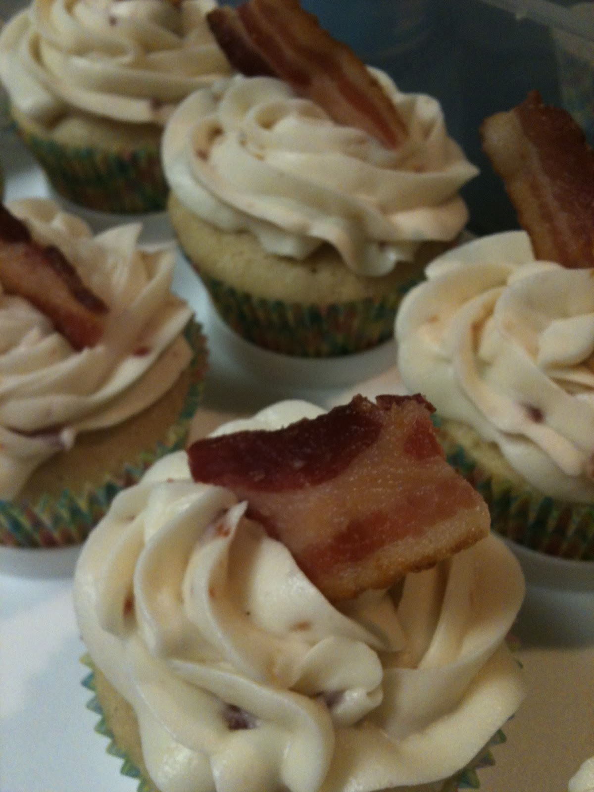 It's Going to Be Legen...wait for it....dary: Maple Bacon Cupcakes