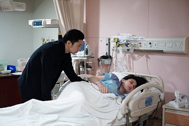 8 Potret Mengharukan, Beratnya Perjuangan Sandra Dewi Saat Melahirkan