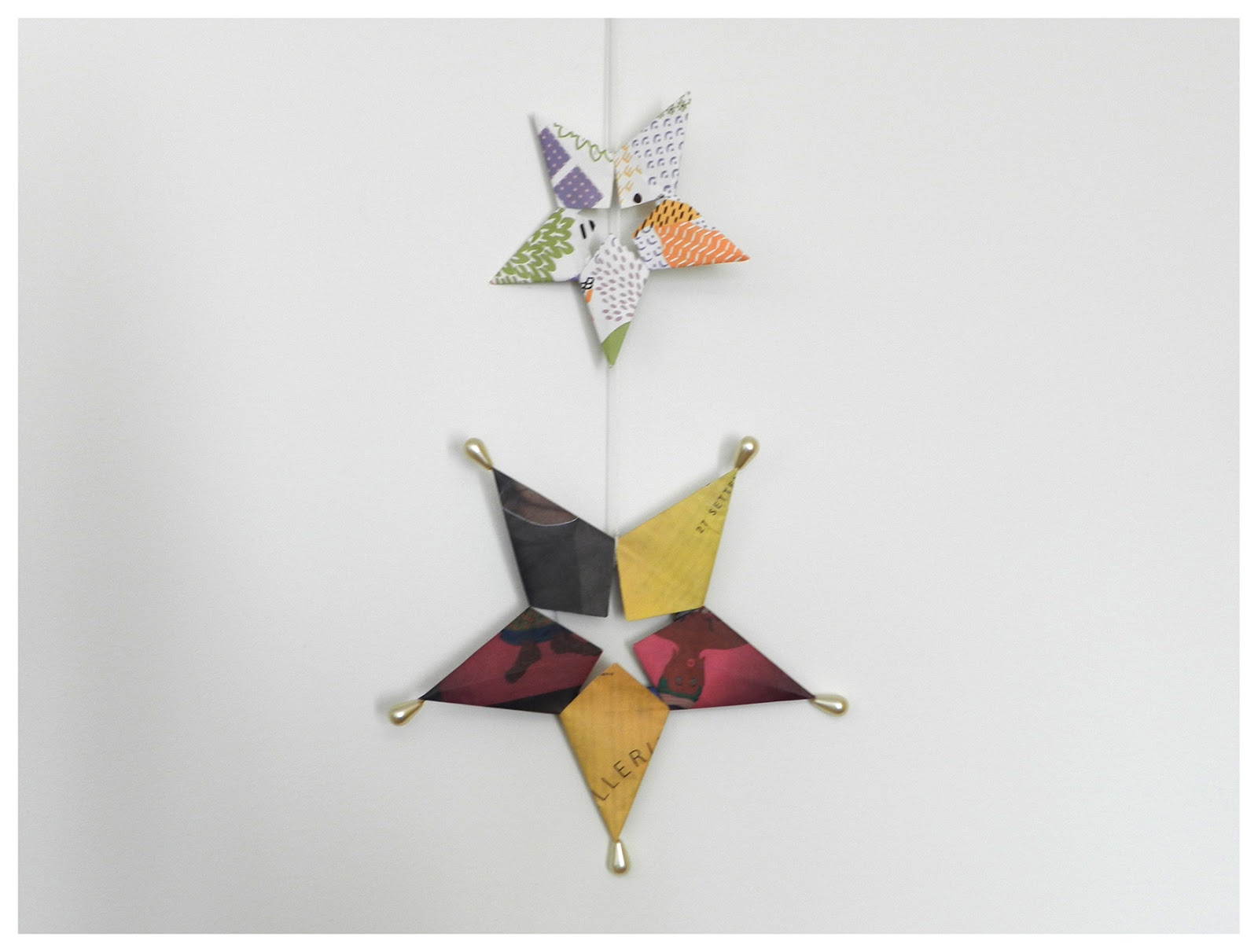 Parol recycled lantern diy bottles yakult la drogheria: DIY Christmas decoration with recycled materials.