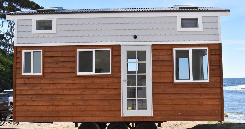 Seaside Graduate Tiny House [ TINY HOUSE TOWN ]