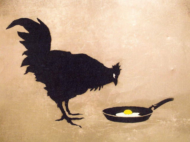 Spejl-æg, kylling og æg i stegepande - Chicken and Egg - Banksy