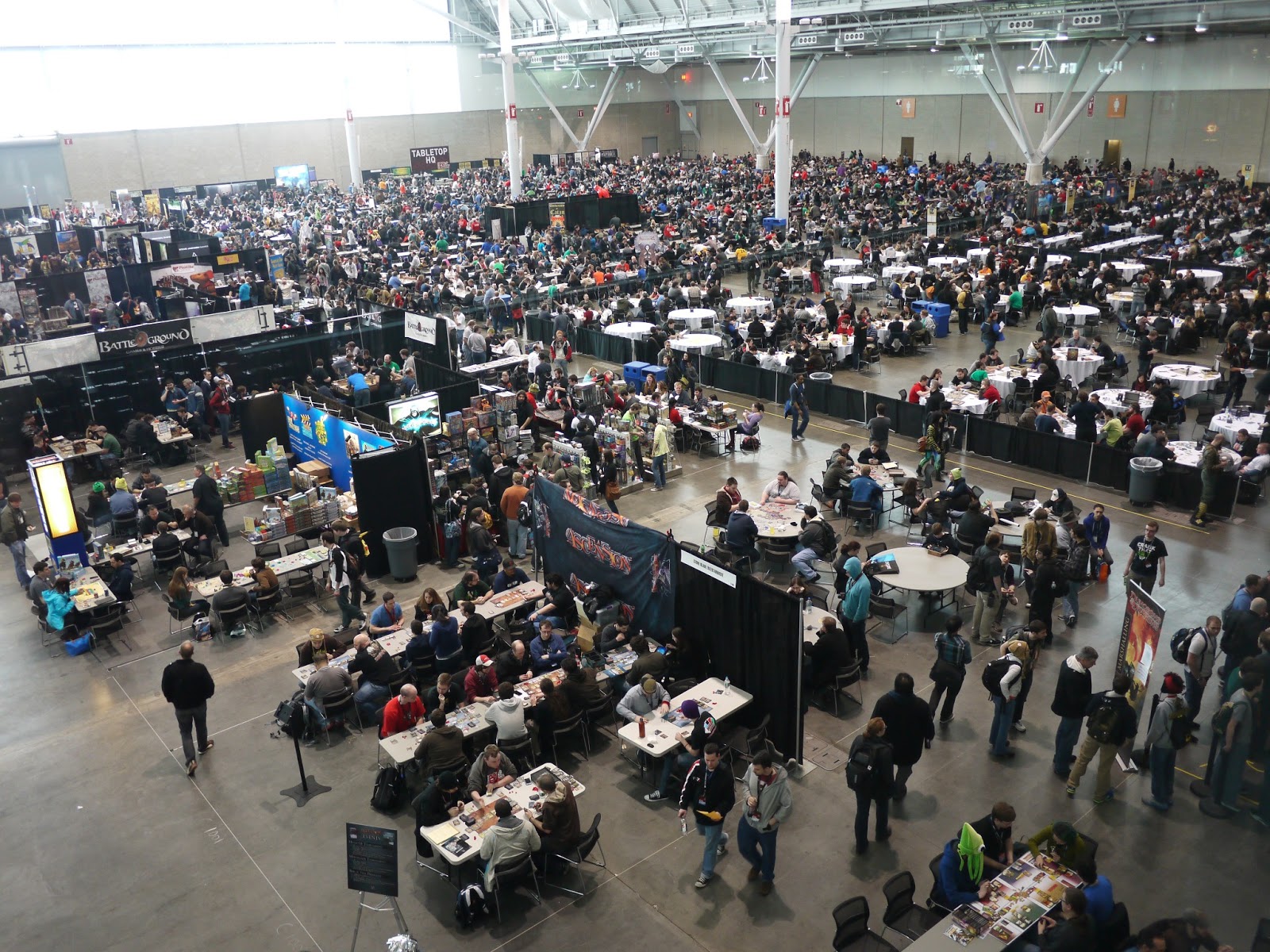Juggling Hammers Pax East 2013 Photo Gallery