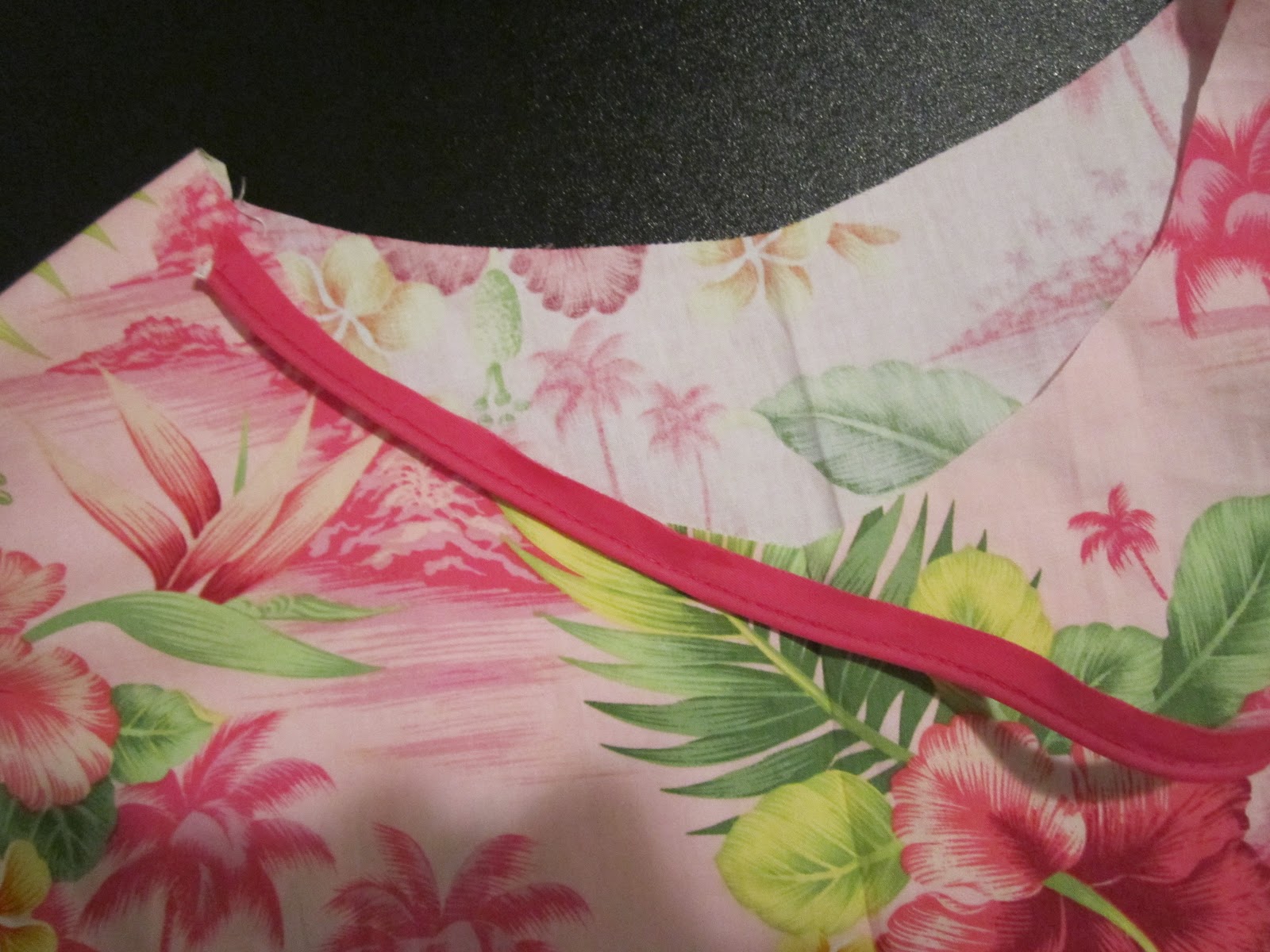 Home Living How to Apply Piping to a Neckline