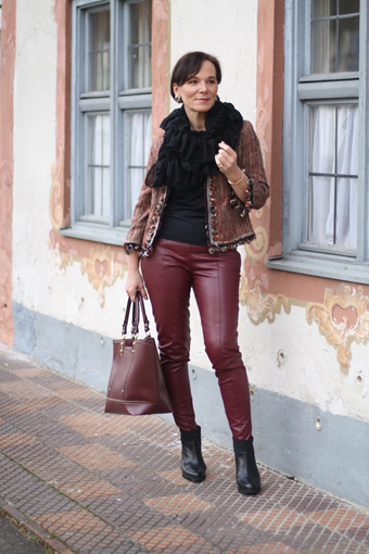 How to wear (faux) leather leggings over 50 my personal