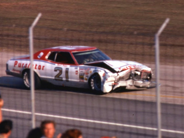 Fotografías Final carrera NASCAR Daytona - 1976