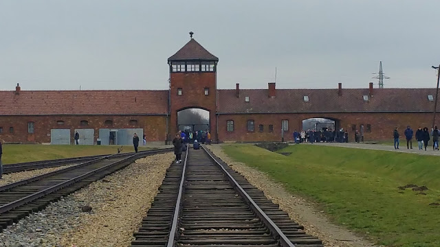 Vista entrada Auschwitz
